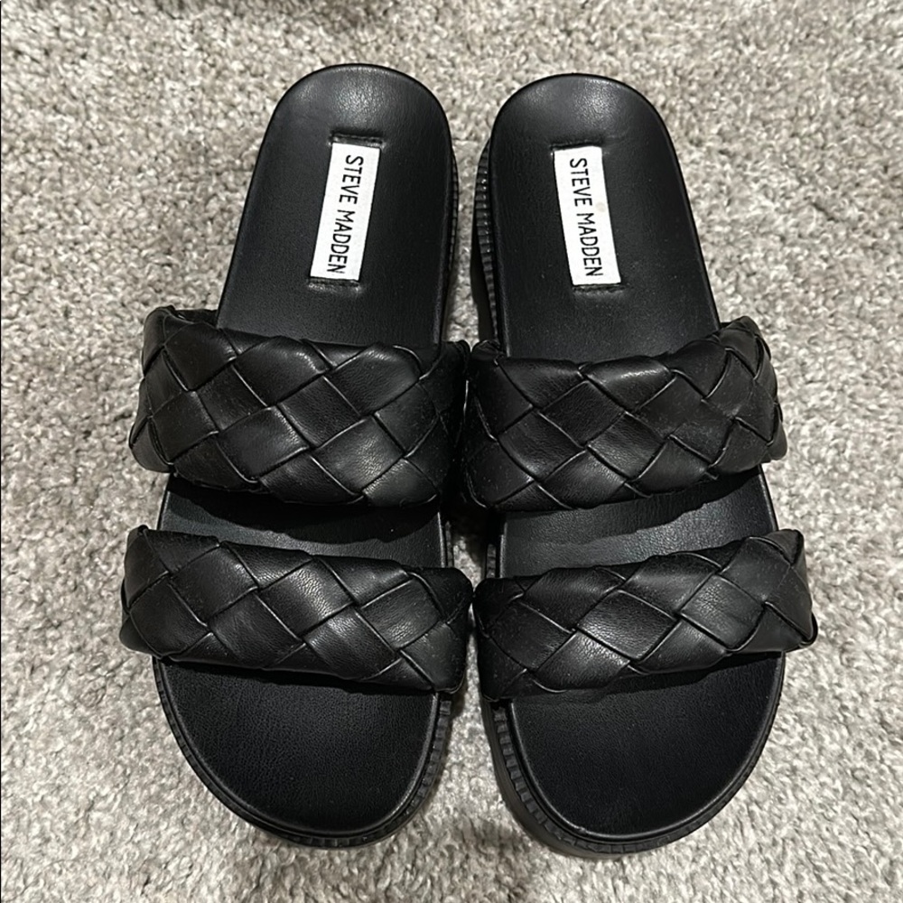 Steve Madden platform sandals